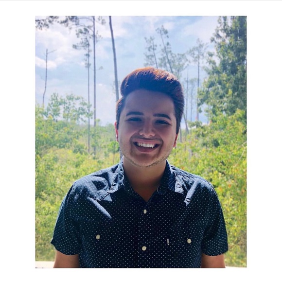 Meet your Posher, Jeter - Picture 3 of 5